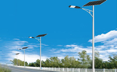 农村道路装金昌太阳能路灯选多大瓦数实测